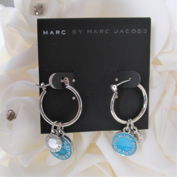 NWT Marc Jacobs Sky Blue Enamel Disc Pendant Set - Picture 2 of 4